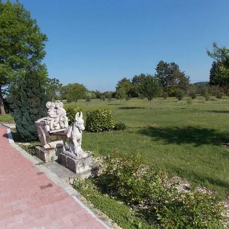 Le Petit Breuil Gospodarstwo wiejskie