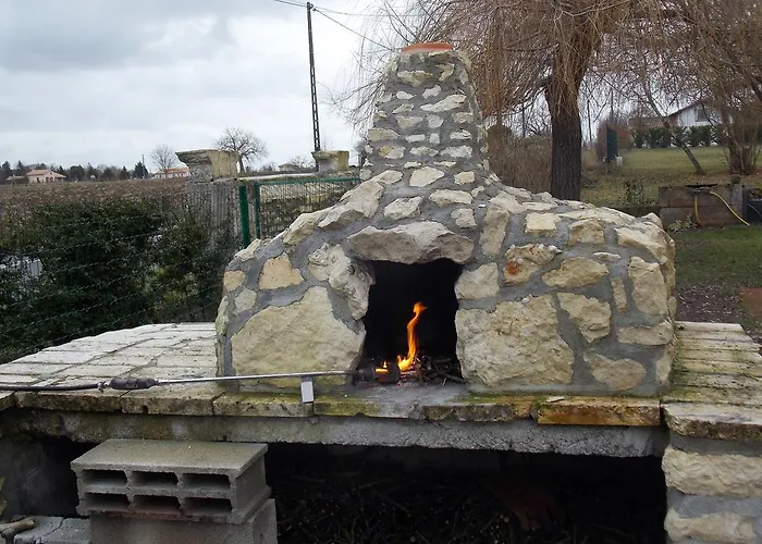 Le Petit Breuil Country house *